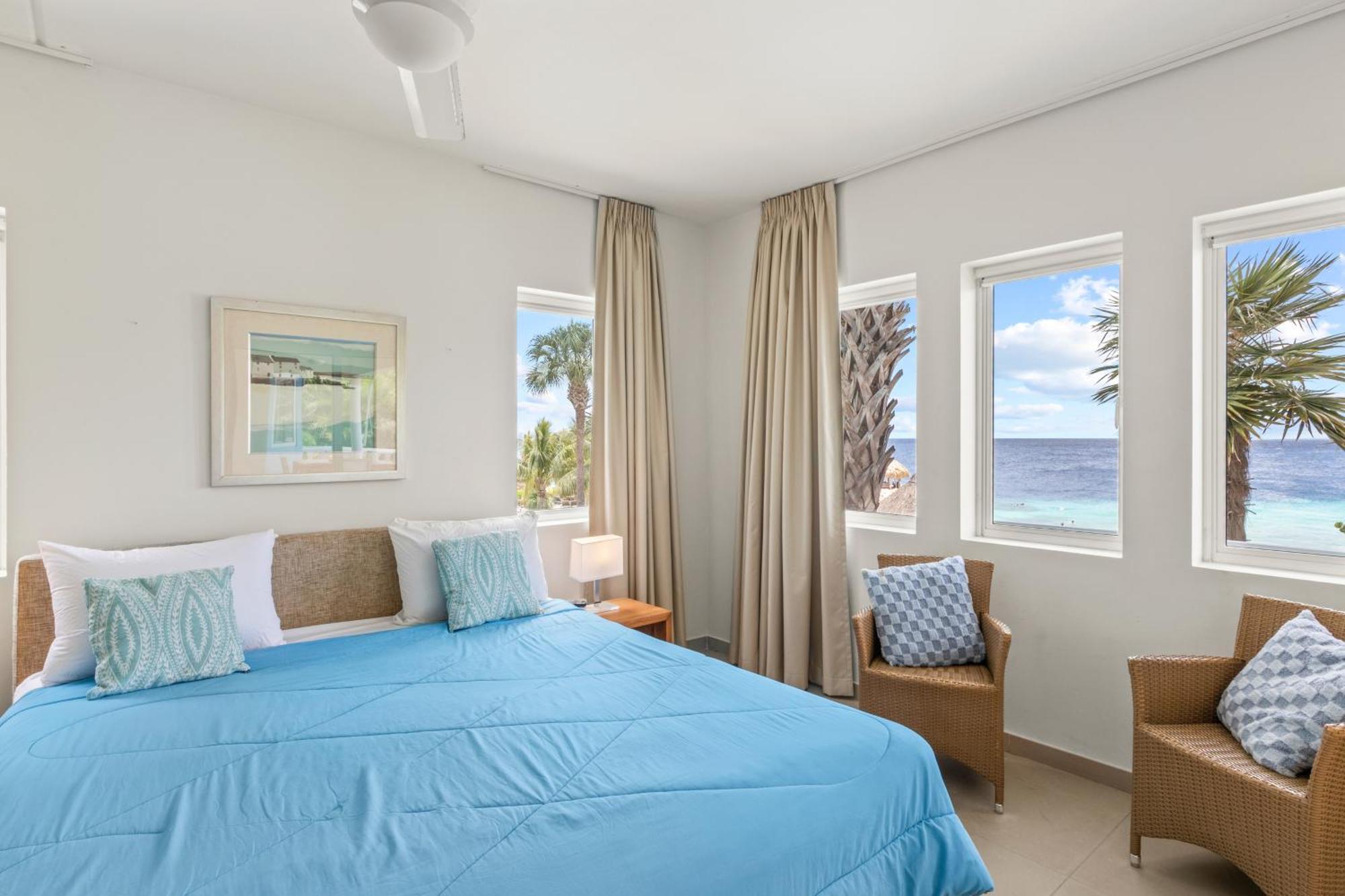 Blue Bay Beach Apartments Экстерьер фото