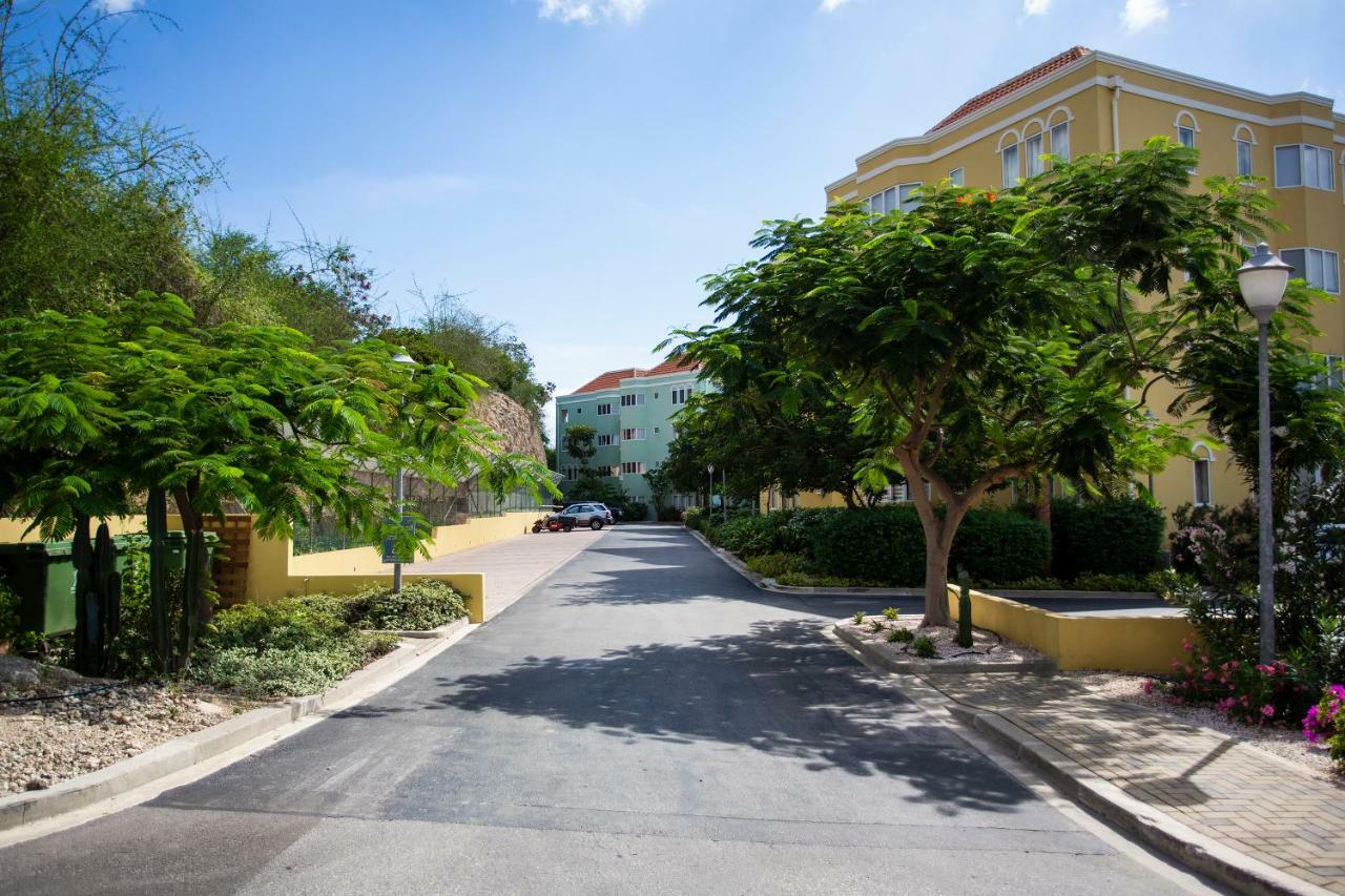 Blue Bay Beach Apartments Экстерьер фото